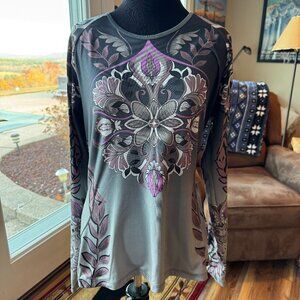 Athleta Running, Yoga, shirt. Size M. Grey Background with pink pattern